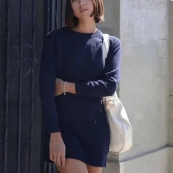 THAKOON 100% Wool Sweater Dress – Midnight Navy Blue.  P0048 - Picture 1 of 9